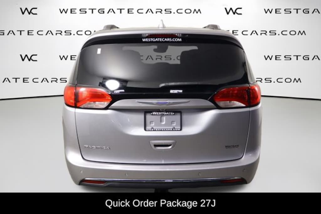 Used 2019 Chrysler Pacifica Touring L Plus Van Passenger Van
