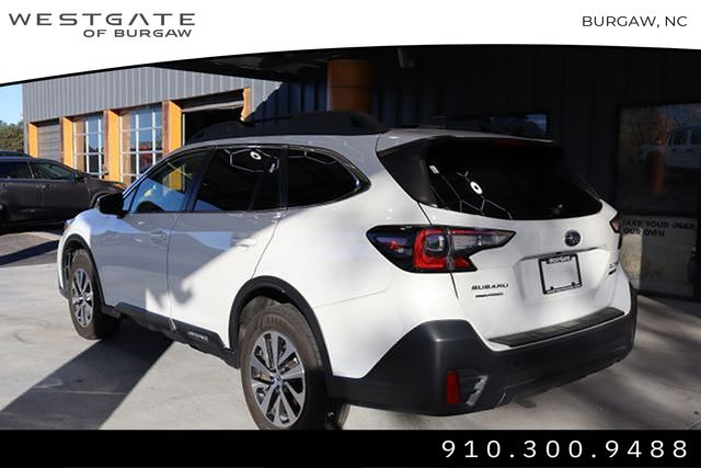 2022 Subaru Outback Premium photo 3