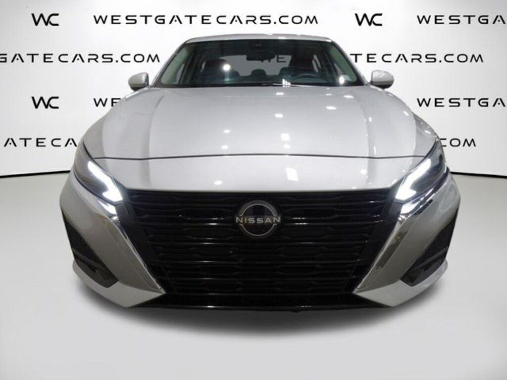 Used 2023 Nissan Altima 2.5 SV Sedan