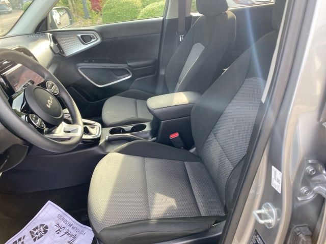 2023 Kia Soul S - Photo 22