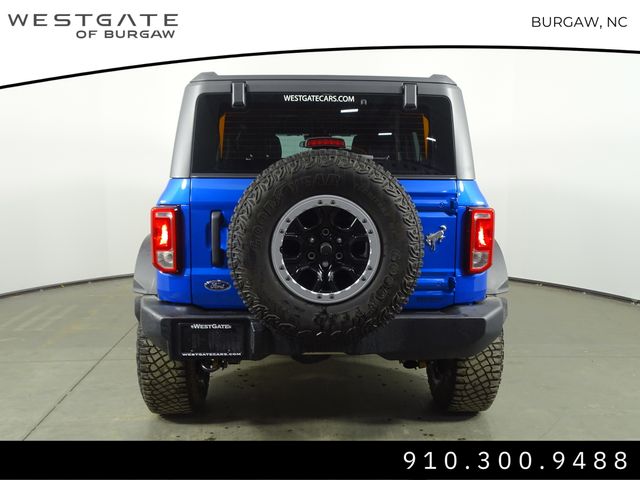 2022 Ford Bronco Base photo 3