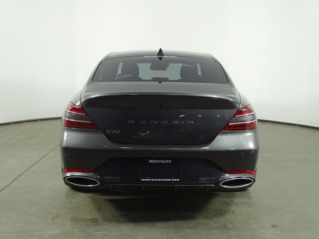 2024 Genesis G70 2.5T Sport Prestige photo 4