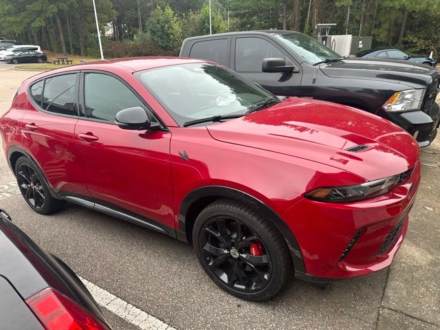 2024 Dodge Hornet R/T photo 3