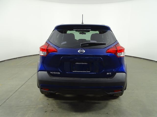 2019 Nissan Kicks SR photo 4