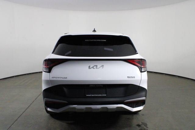 2023 Kia Sportage EX photo 2