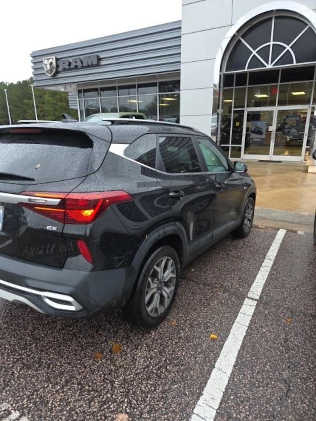 Used 2021 Kia Seltos EX SUV