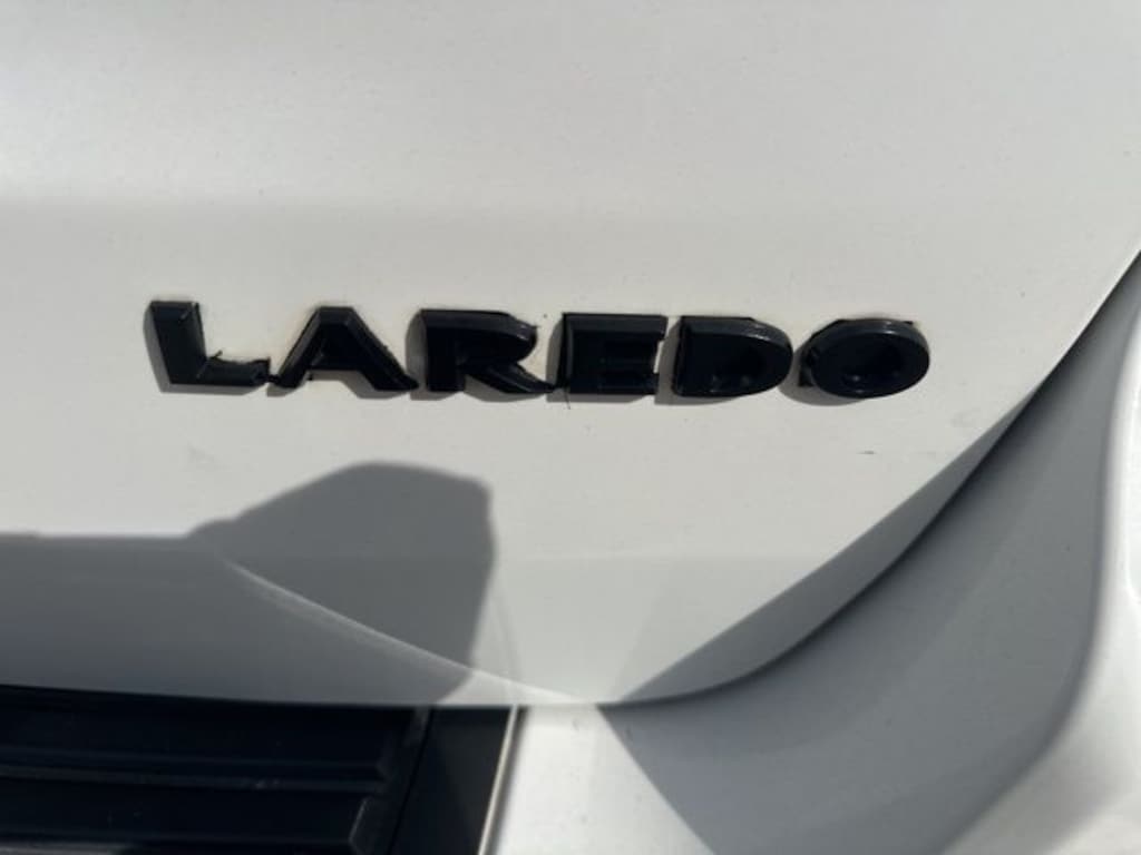 Used 2016 Jeep Grand Cherokee Laredo RWD SUV