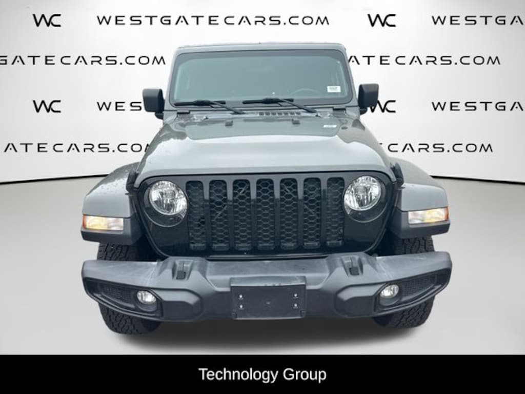 Used 2022 Jeep Gladiator Sport Truck Crew Cab