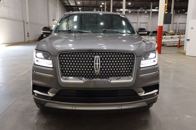 2021 Lincoln Navigator L Reserve photo 2