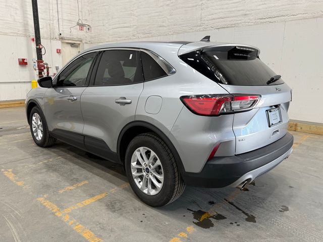 2022 Ford Escape SE photo 4