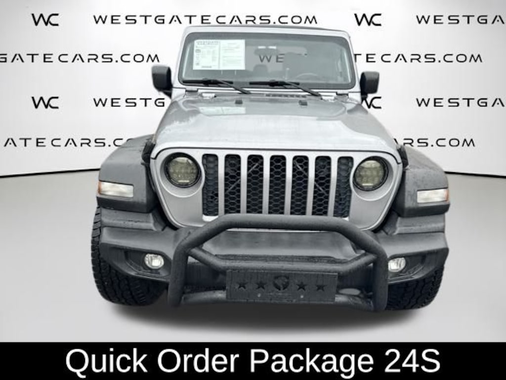 Used 2020 Jeep Gladiator Sport Truck Crew Cab