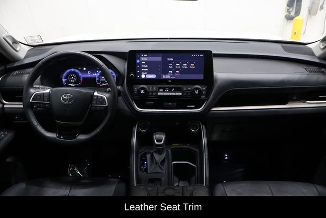 2024 Toyota Grand Highlander Limited - Photo 29