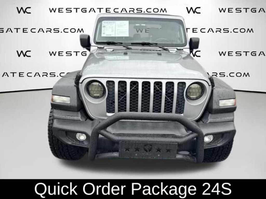 Used 2020 Jeep Gladiator Sport Truck Crew Cab