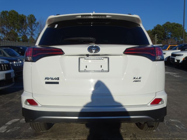 2018 Toyota RAV4 XLE photo 4