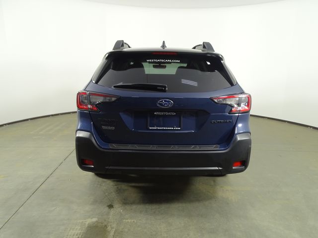 2023 Subaru Outback Onyx Edition photo 4