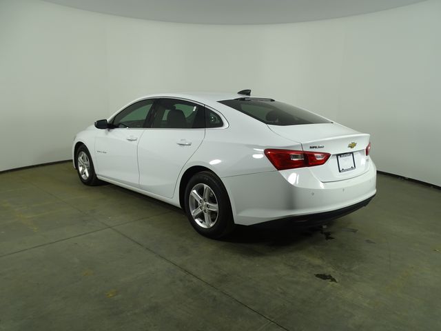 2023 Chevrolet Malibu LS photo 2