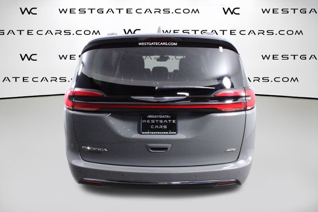 2021 Chrysler Pacifica Touring L photo 4