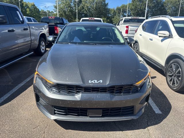 2025 Kia K5 LXS photo 2