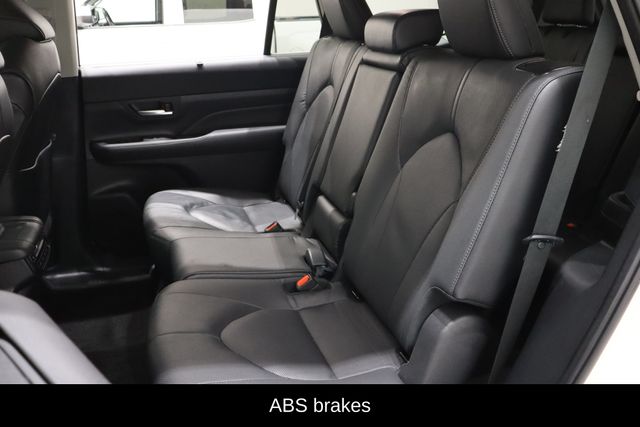 2024 Toyota Grand Highlander Limited - Photo 11