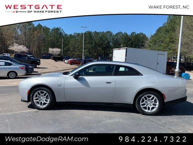 2025 Dodge Charger R/T photo 4