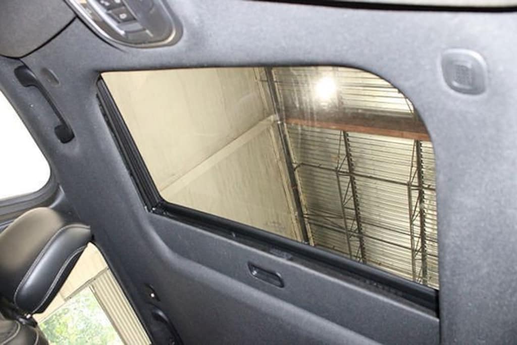 Used 2023 Jeep Grand Cherokee Laredo SUV