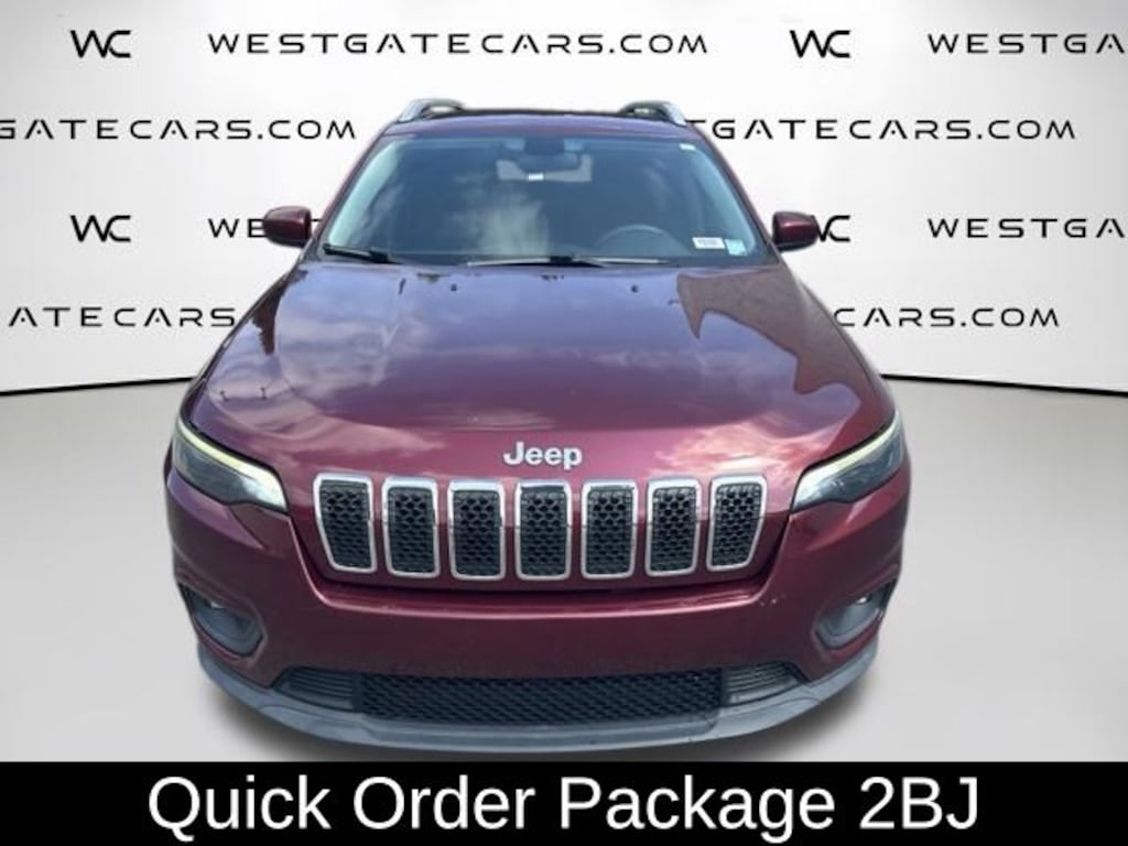 Used 2019 Jeep Cherokee Latitude FWD SUV