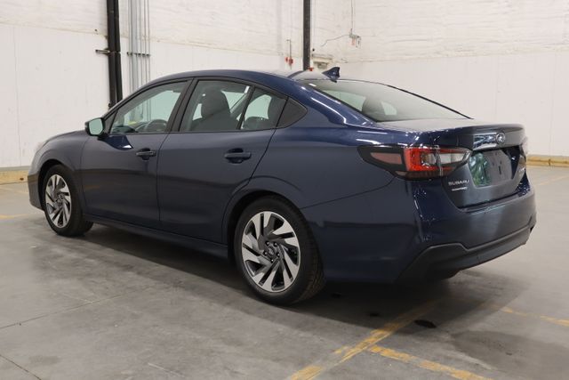 2023 Subaru Legacy Limited photo 2