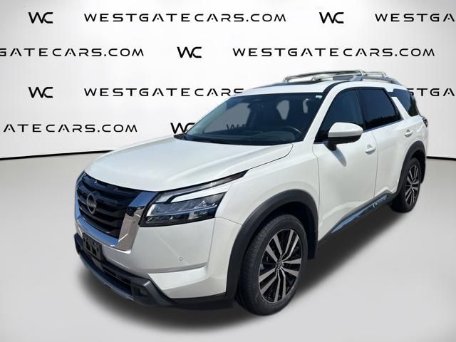 2023 Nissan Pathfinder Platinum 4WD's photo
