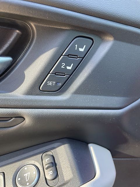 2025 Honda Accord Hybrid EX-L photo 3