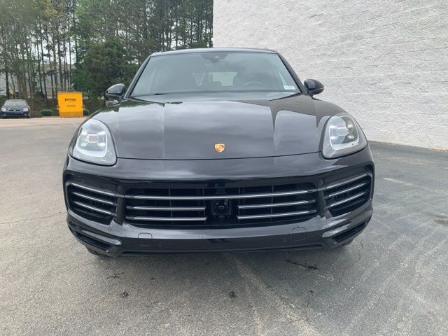 2019 Porsche Cayenne S photo 2