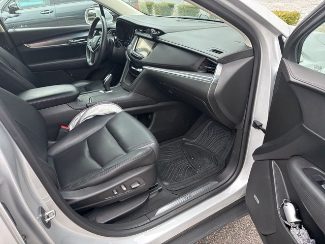 2017 Cadillac XT5 Luxury photo 4