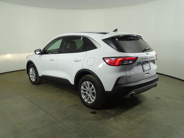 2022 Ford Escape SE Hybrid photo 2