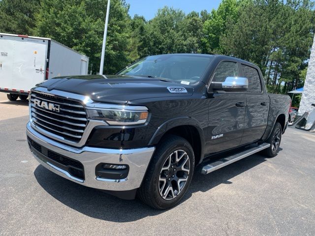 2025 Ram 1500 Laramie photo 3