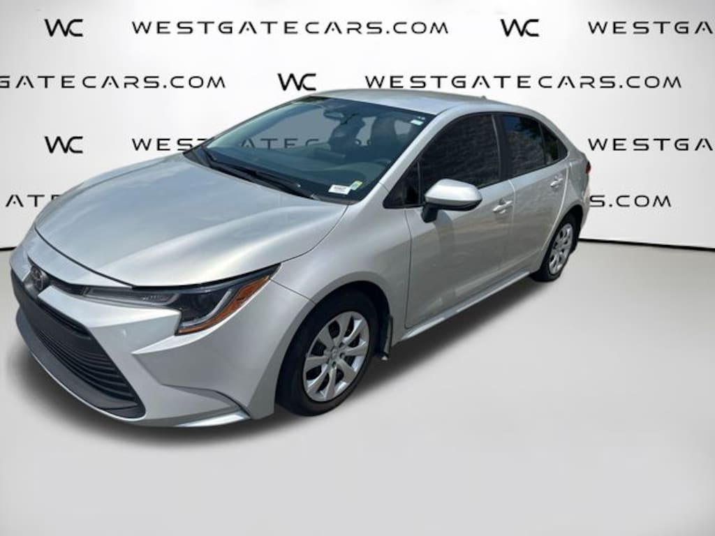 Used 2025 Toyota Corolla LE Sedan
