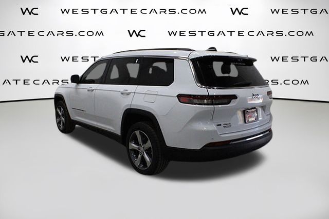 2021 Jeep Grand Cherokee Limited photo 2