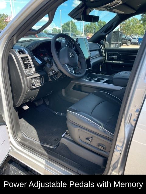 2026 RAM 2500 Laramie - Photo 21
