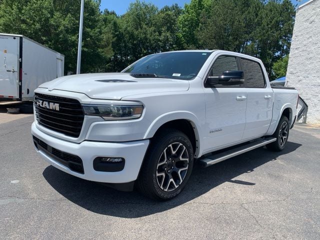 2025 Ram 1500 Laramie photo 3