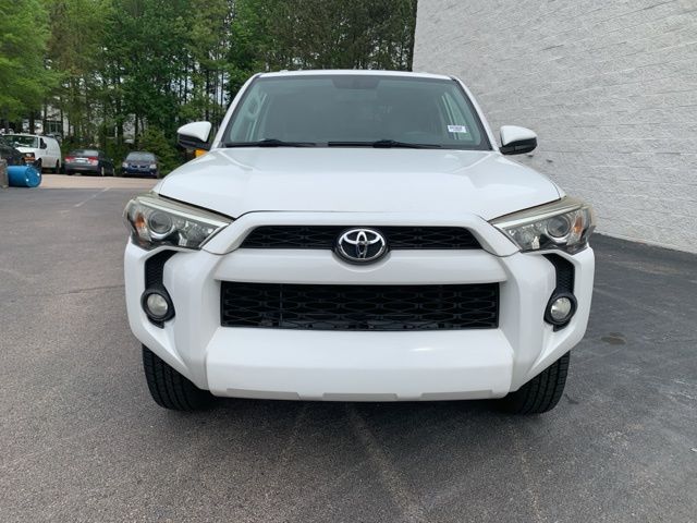 2014 Toyota 4Runner SR5 photo 2