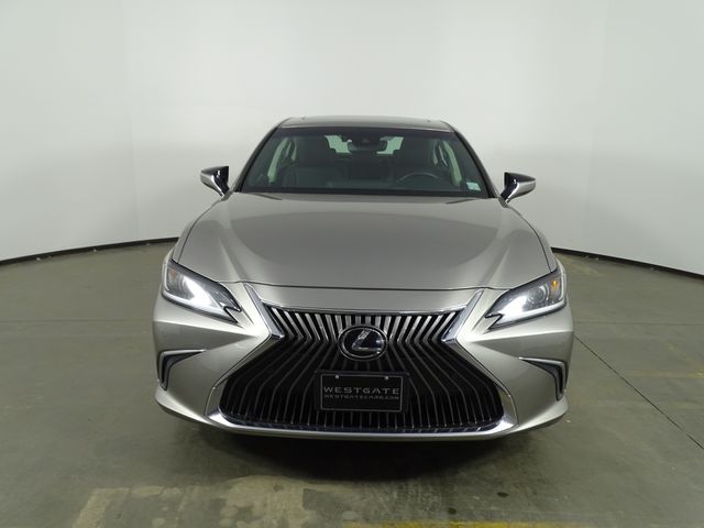 2020 Lexus ES 350 Luxury photo 2