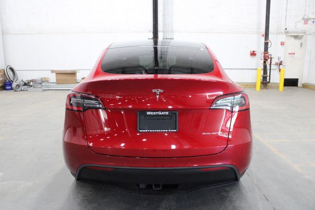 2020 Tesla Model Y Long Range photo 4