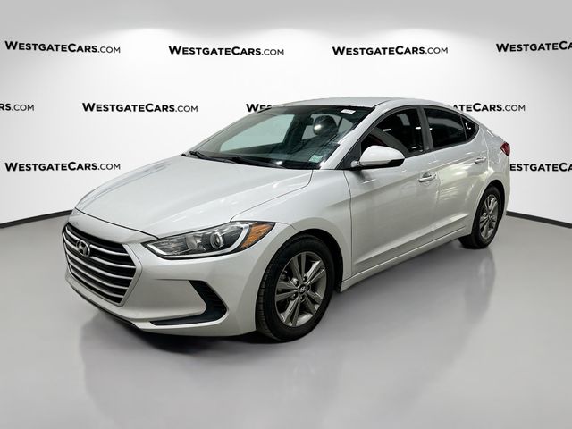 2018 Hyundai Elantra SEL photo 3