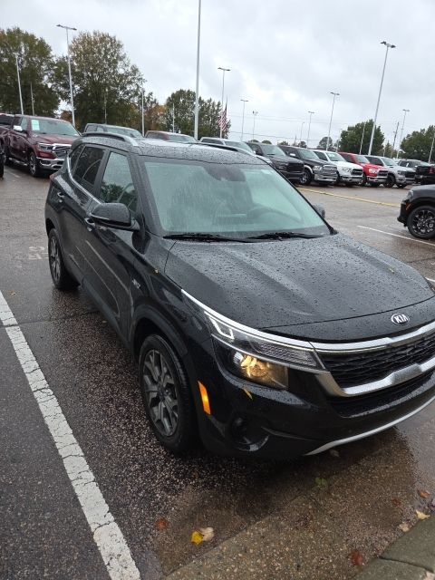 2021 Kia Seltos EX photo 4