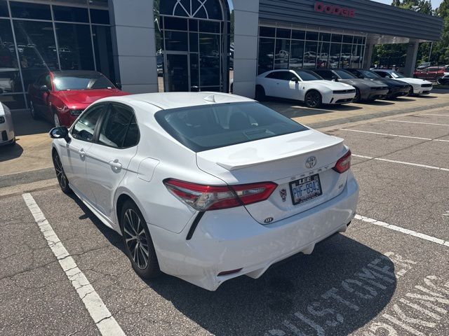 Used 2019 Toyota Camry SE with VIN 4T1B11HK0KU166866 for sale in Wake Forest, NC