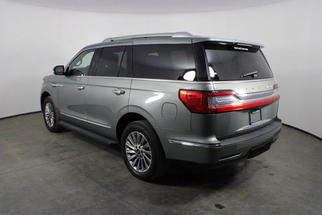 2019 Lincoln Navigator Standard photo 3