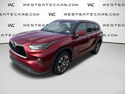 2021 Toyota Highlander XLE SUV