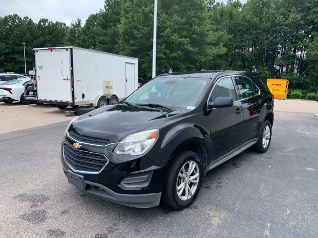 2017 Chevrolet Equinox LS photo 3