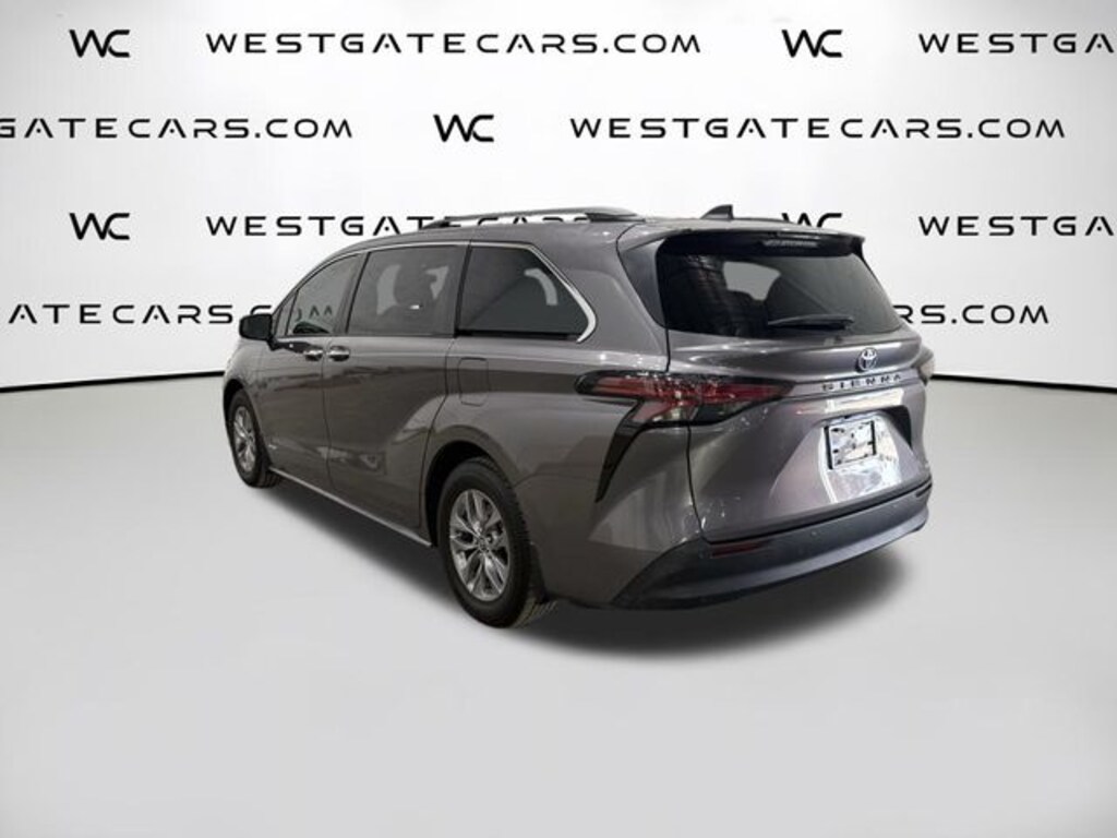 Used 2021 Toyota Sienna XLE 8 Passenger Van