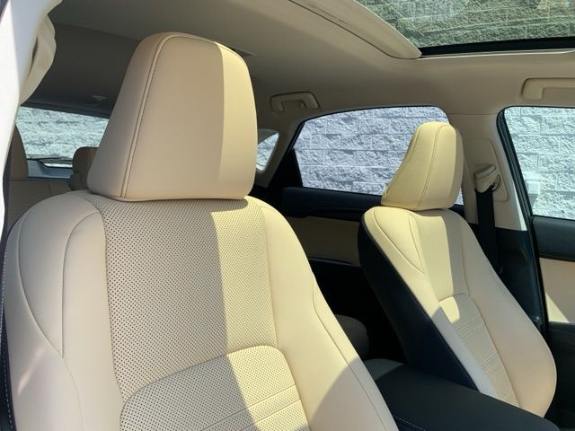 2020 Lexus NX 300 - Photo 44