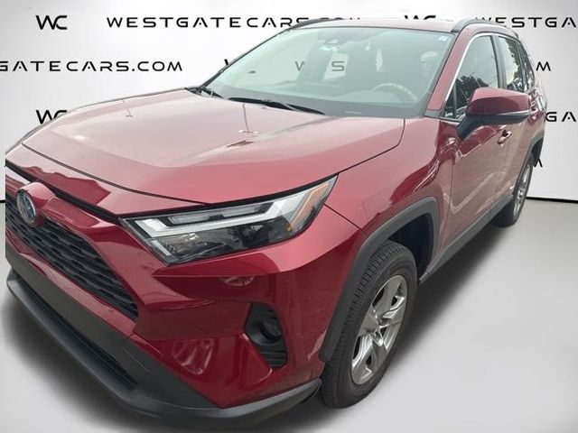2024 Toyota RAV4 Hybrid XLE photo 4