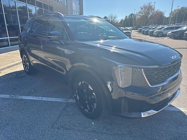 2025 Kia Sorento S photo 3